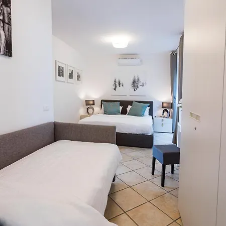 Il Patio Varenna Pool Sleeps 6 Apartment *