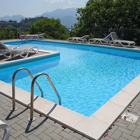 Il Patio Varenna Pool Sleeps 6 Apartamento