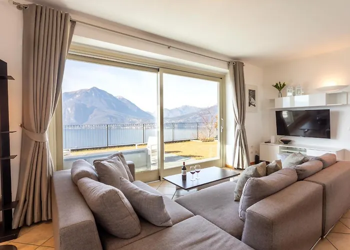 Il Patio Varenna Pool Sleeps 6 * Perledo