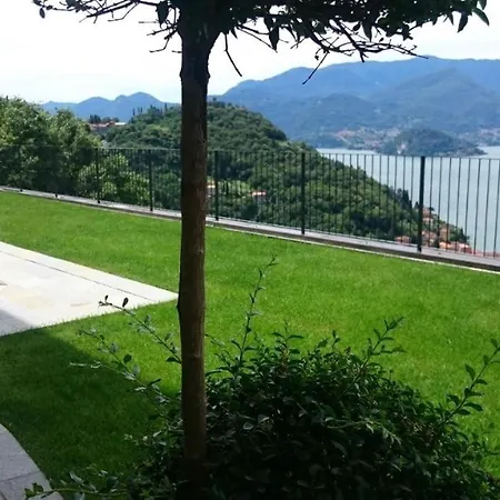 Διαμέρισμα Il Patio Varenna Pool Sleeps 6