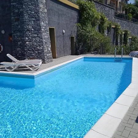 Διαμέρισμα Il Patio Varenna Pool Sleeps 6